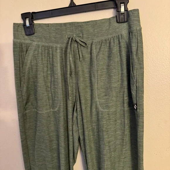 Women's Skechers Go Walk lightweight soft brushed joggers olive green pockets - Picture 7 of 13